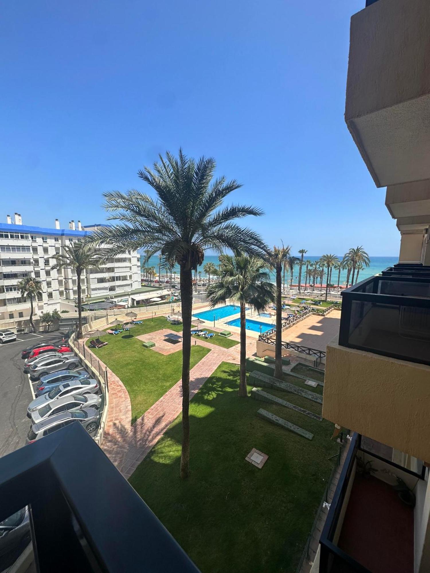 Apartamento Turistico Aloha Playa Benalmádena Exterior photo
